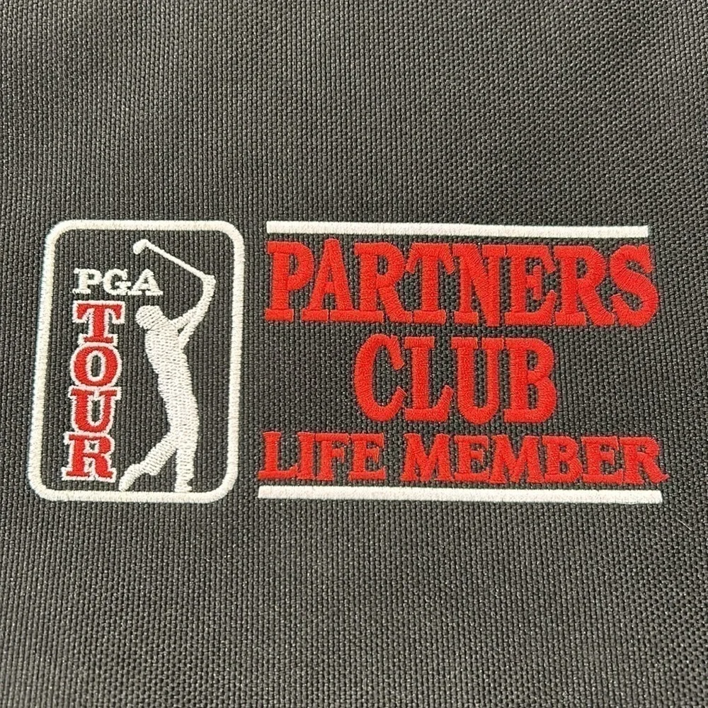 PGA Tour Golf Partners Club Life Member Travel Suit Shoulder Garment Carry Bag